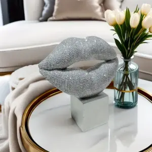 Romantic Lips Home / Retail Only 🇨🇳